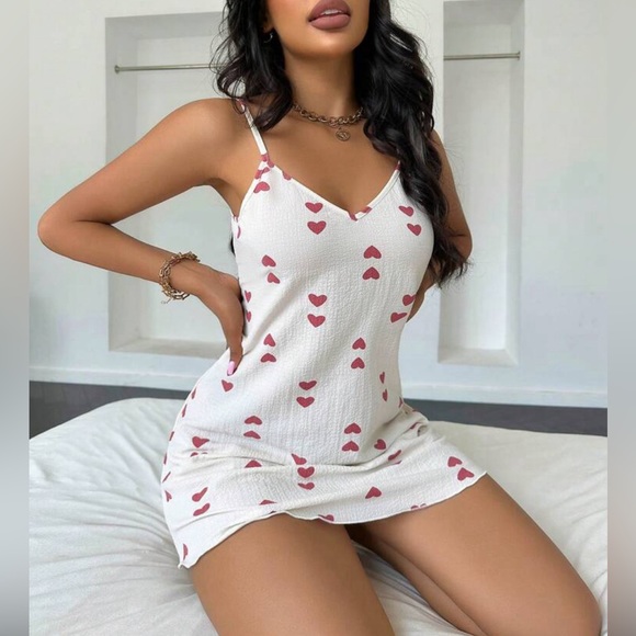 Sweet Dreams Heart Print Nightdress - Picture 2 of 6